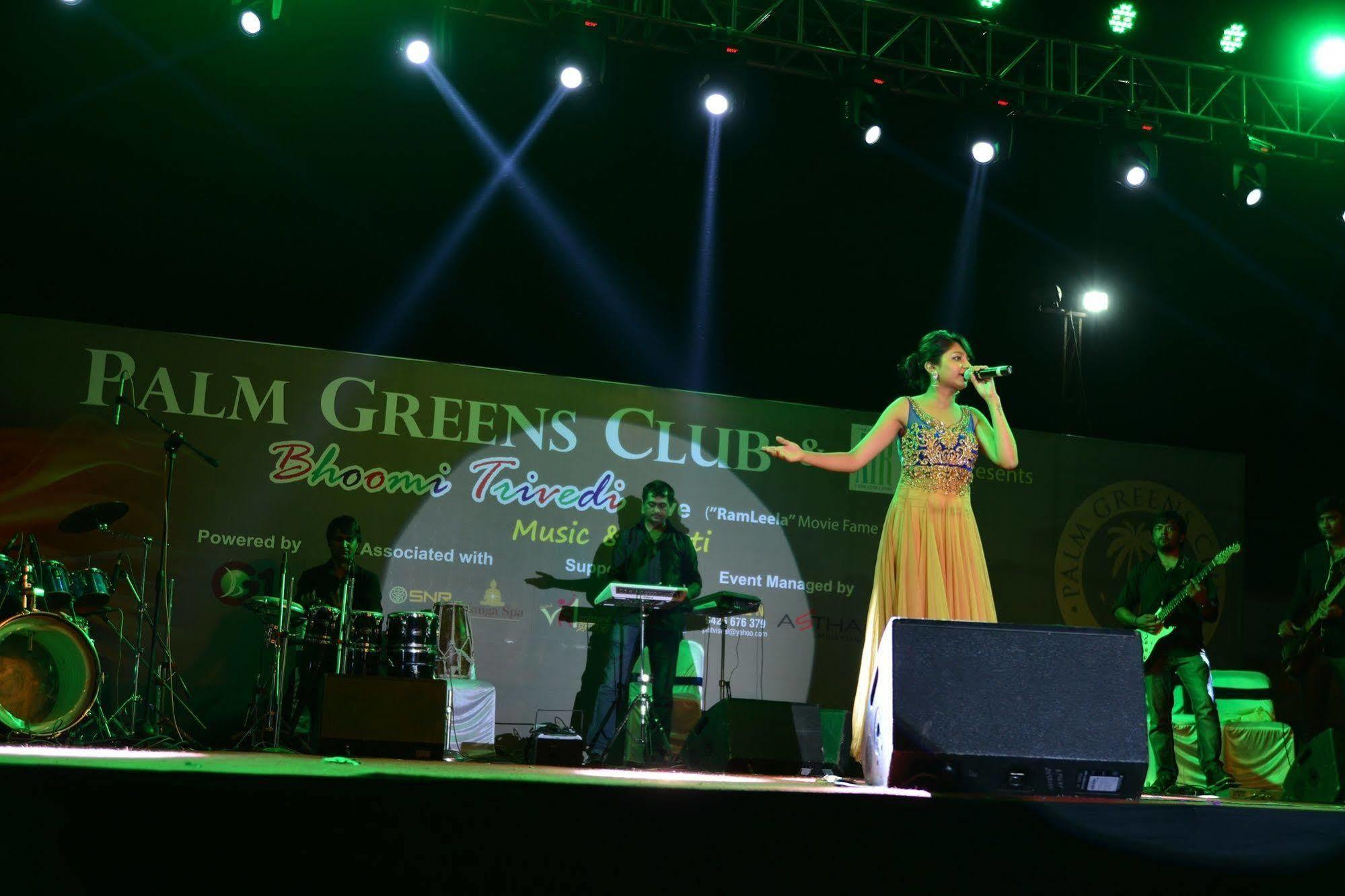 Palm Green Club Resort Jetalpur Buitenkant foto